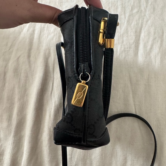 Vintage Gucci Black Leather Shoulder Bag - Picture 3 of 7